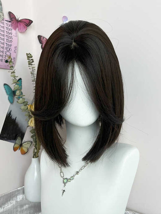 ショルダーブラックストレートウィッグ ショート丈 前髪あり