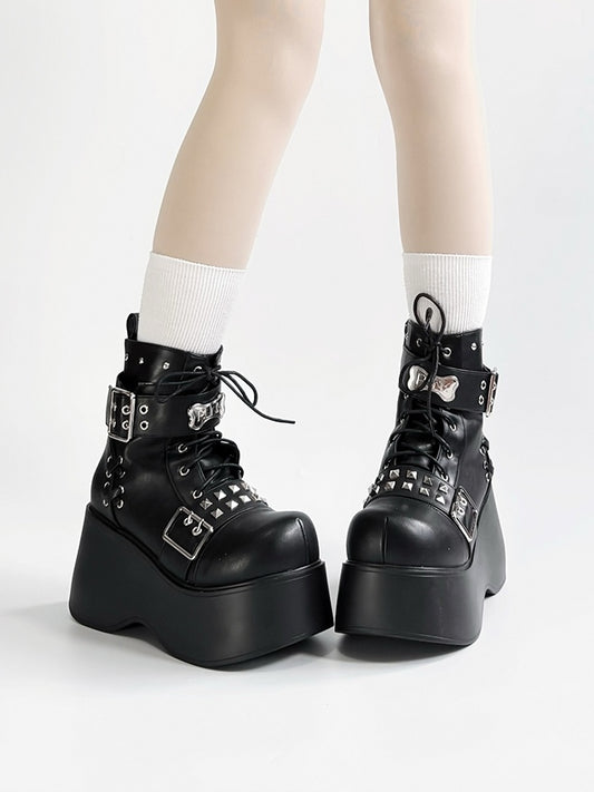 Studs Platform with Black in Matte Boots Rivet PU