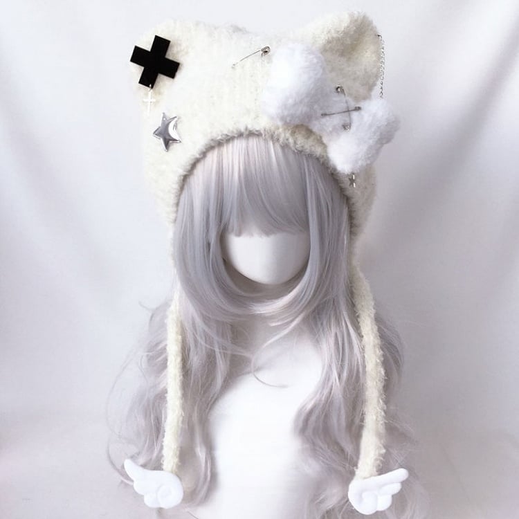 Options Beanie Ears Bone with 2 Knit Cross Bear Details