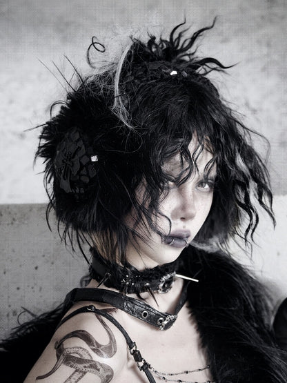 黒いふわふわのイヤーマフ