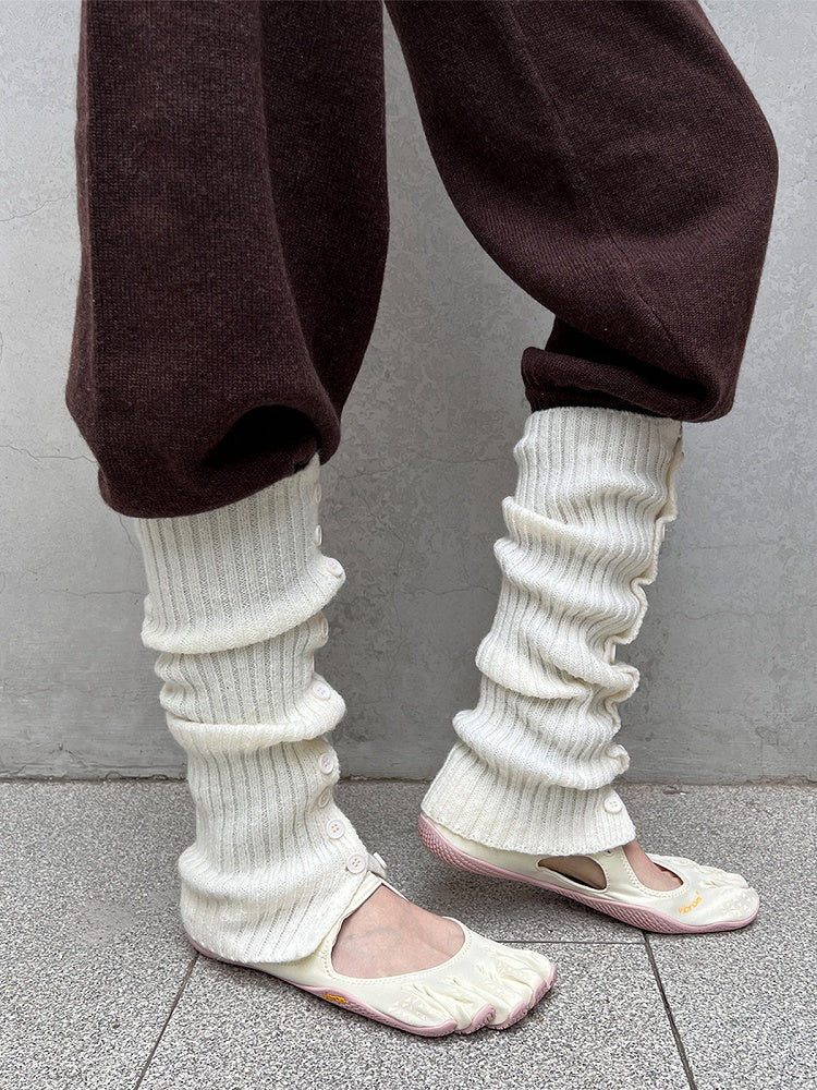 Slouchy Leg Knit White Warmers Gray Button-Detail /