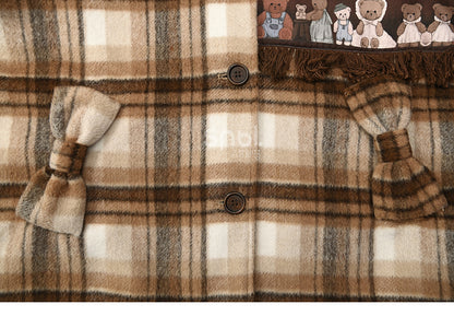 Brauner Wollmantel mit süßer Bären-Applikation und karierter Kapuze, lange Version