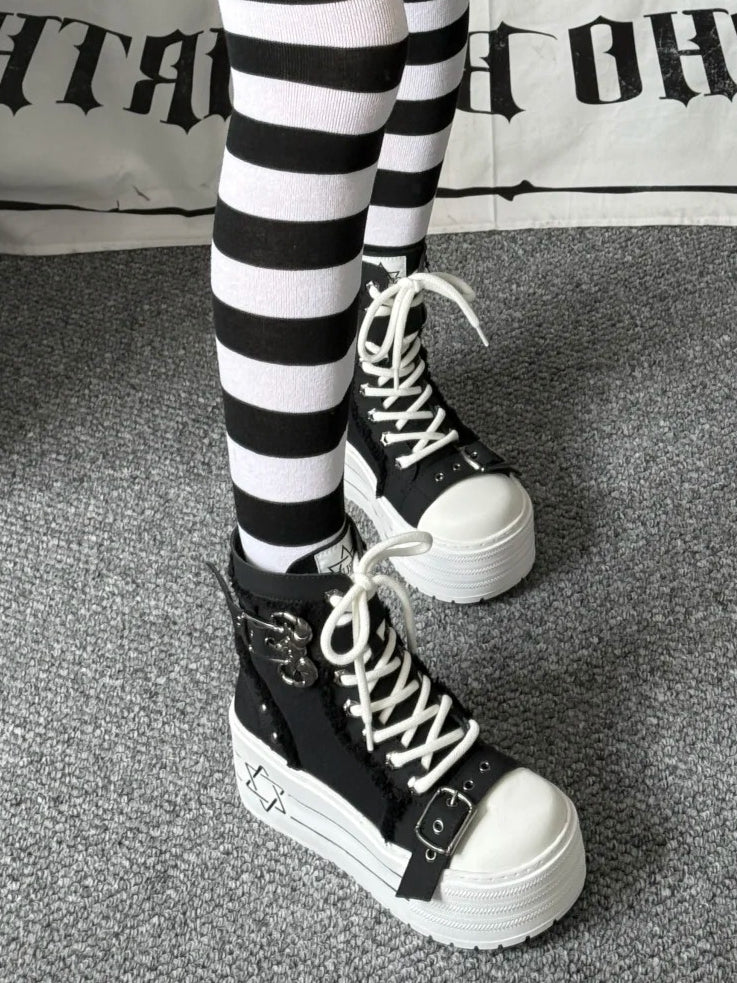 Black Punk Canvas Platform Boots with Bullhorn Buckle Hexagram Print Lace-Up Size 35 - GURURU