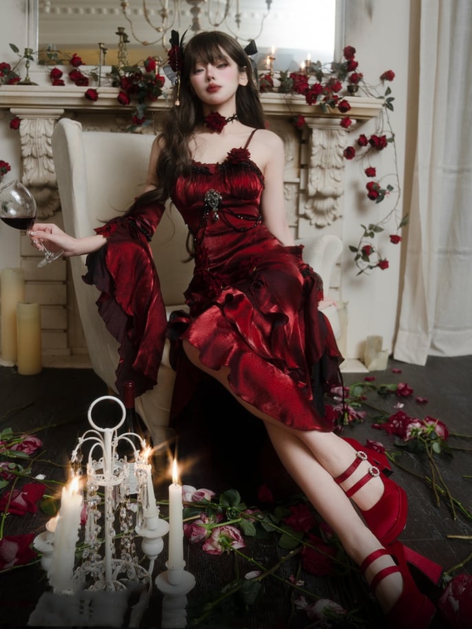 取り外し可能なフリル袖付きバーガンディレッドのイブニングドレス、ロゼットマーメイドドレス