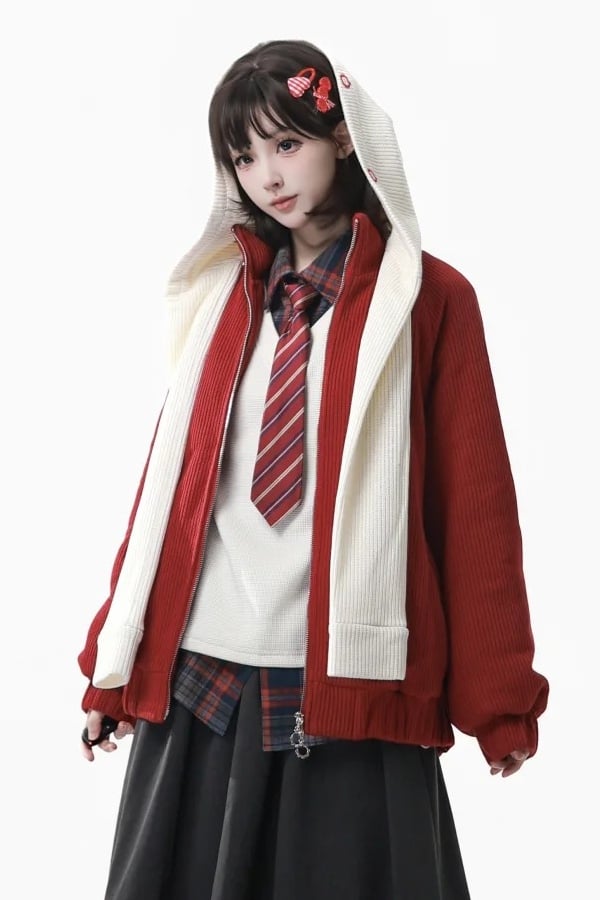 White Sweatshirt with Two-piece Apple Brooch