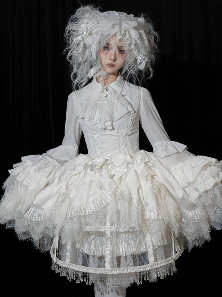 Weißes Gothic Lolita-Hemd mit Glockenärmeln und Kreuzanhänger und spitzem Kragen