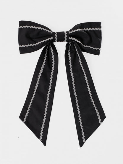 Bow / Big White Black