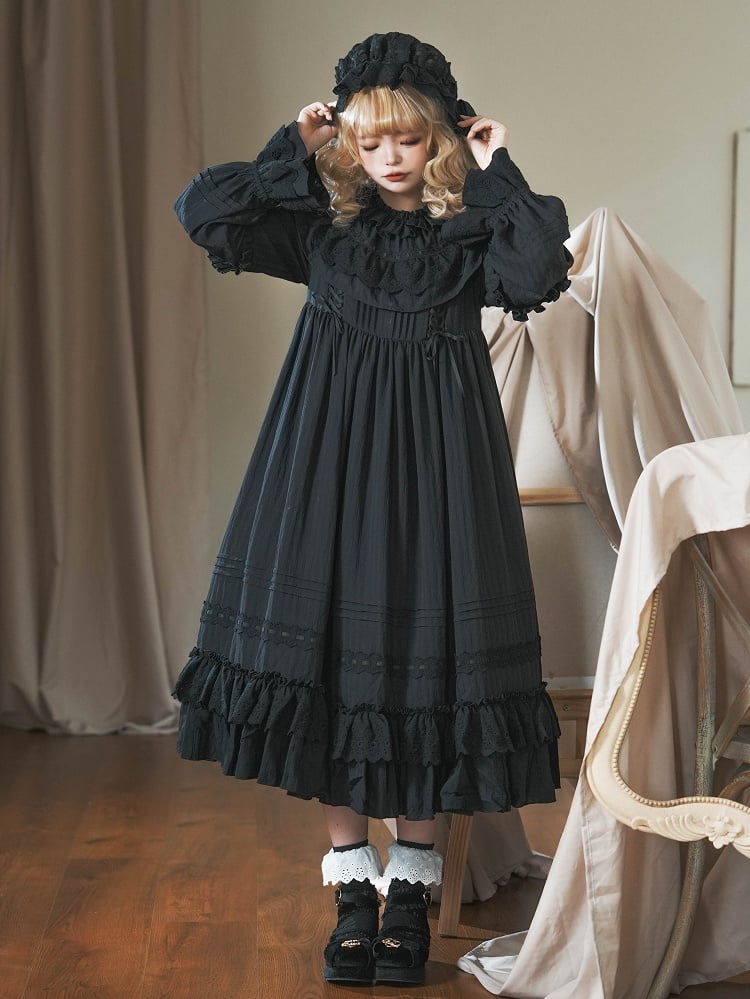 Lolita-Kleid, Kuro-Saum, Gothic, mehrlagige Ärmel, langer Rüschenhals, ganz in Schwarz