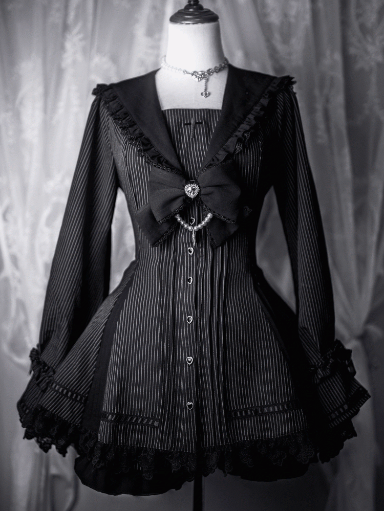 Coord Striped Jirai Shorts Lace Threading Top with Collar Kei Black Bell Gothic + Matching Set: Sailor Sleeves
