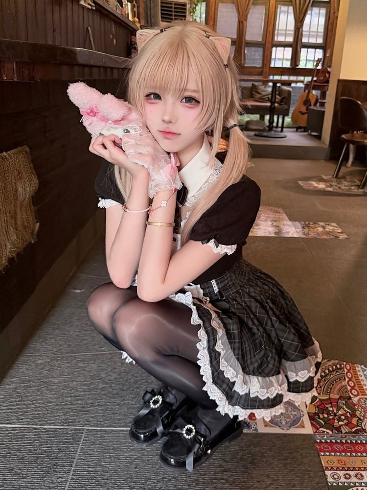 Bunny Ear Puff Sleeve Top with Lace & Bows, Black & White Maid Style - kukuwa