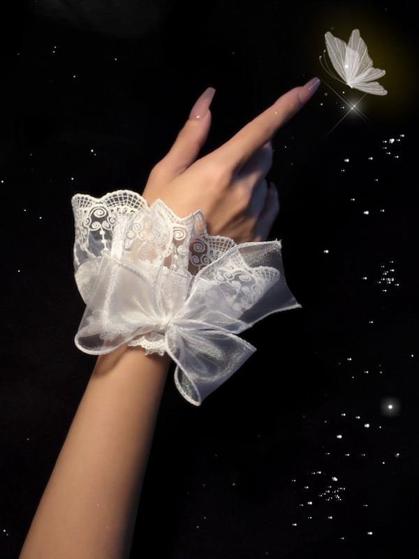 Black/White Decorated Cuffs Bowknot Wrist Lace