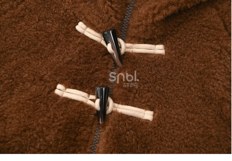 茶色のかわいいカピバラのフード付きジップ開閉フリースフード付きケープ