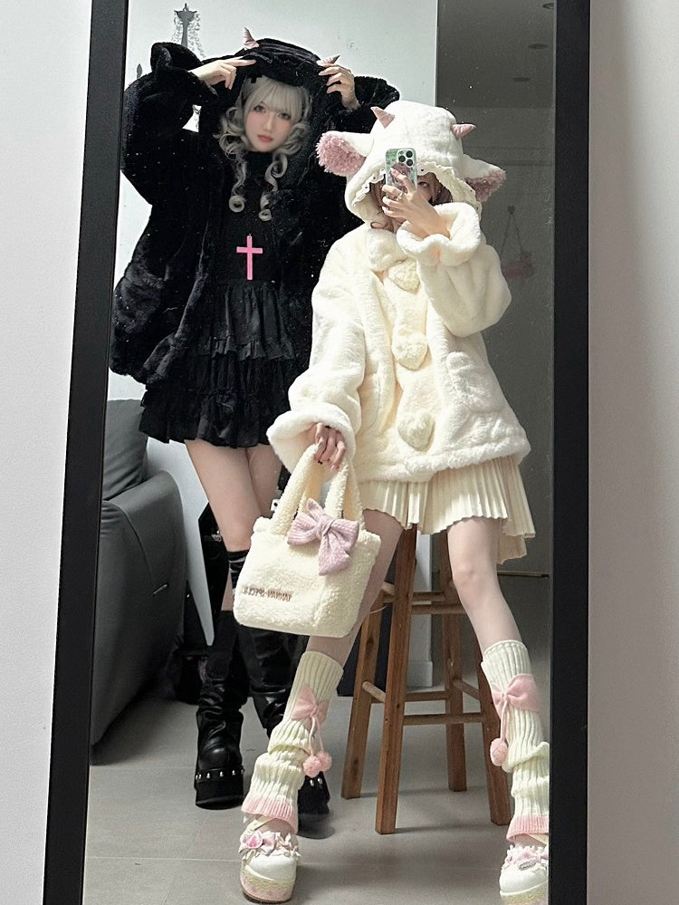 黒のキュートなラムの耳付きフード付き冬用着心地の良いプラッシュコート