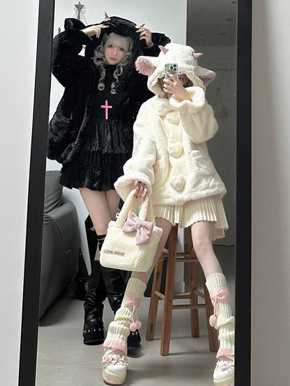 黒のキュートなラムの耳付きフード付き冬用着心地の良いプラッシュコート