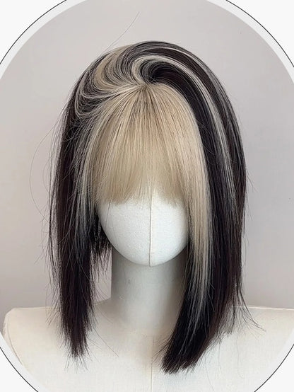 ブロンドの前髪付き、肩までの長さの黒ストレート合成ウィッグ