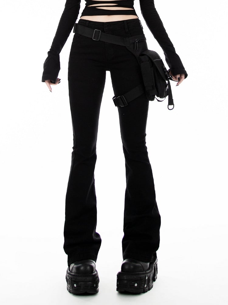 Schwarze, schmal geschnittene Schlagjeans mit niedriger Taille