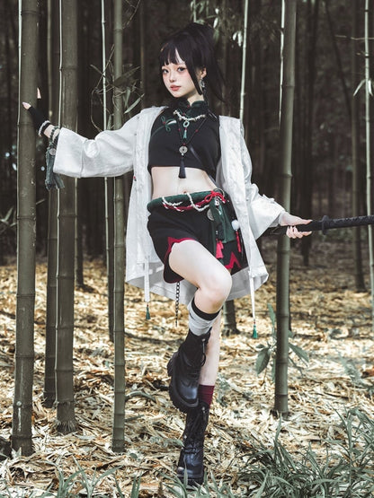 ブラックのチャイナカラークロップドベストトップス