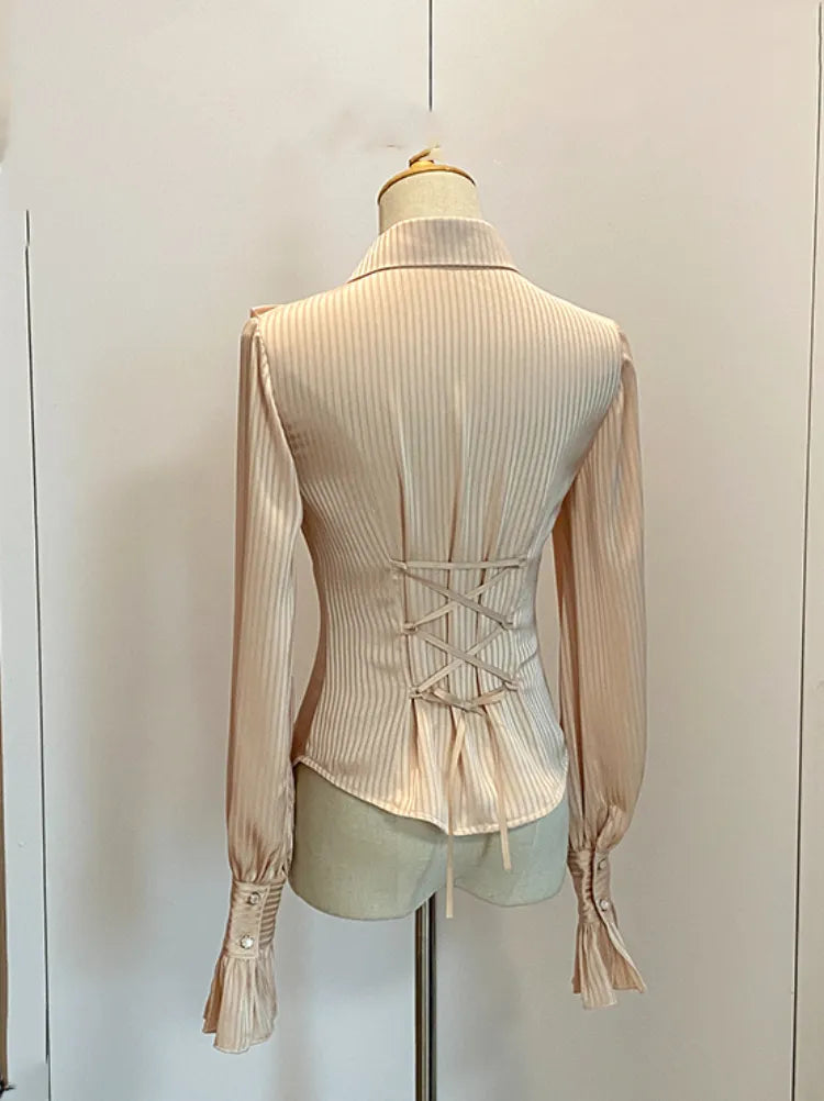 Spitz gestreifter Stoff Beige Jabot Hemdärmel Flacher langer Kragen