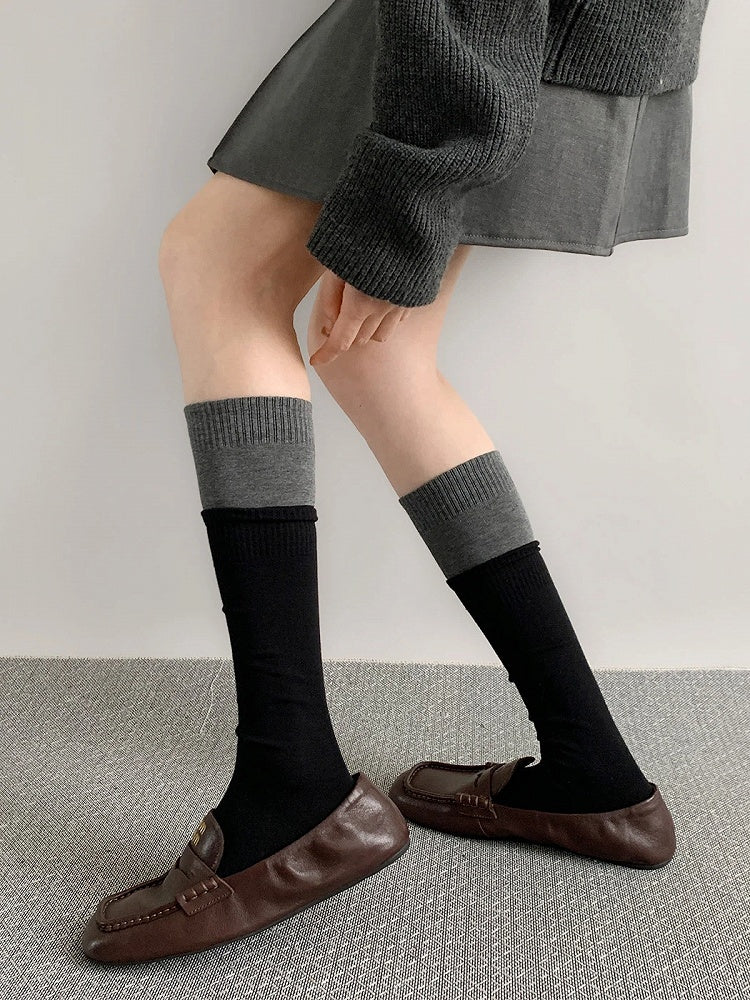 Two-Tone Ribbed Calf Socks