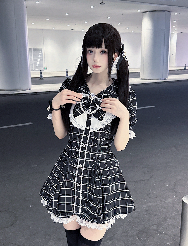 ミニドレス+ショーツ ジライ ブラック レースアップ チェック柄 セット 装飾ディテール ケイウエスト ラインストーン