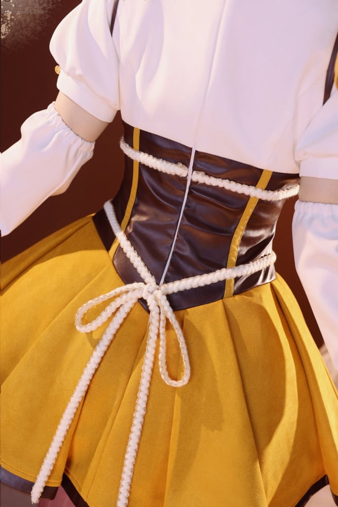 Puella Magi Madoka Magica Tomoe Mami Cosplay-Kostüm im Lolita-Stil