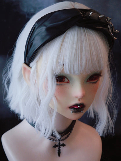 Heart Gothic Criss-cross KC Decorated Black Studs Design