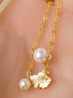 Options Elegant 6 Charrms Bracelet Pearl Golden Leaf and Ginkgo
