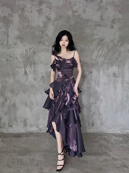 ダークパープルのアシンメトリーレイヤードフラウンススパゲッティストラッププロムドレスイブニングガウン