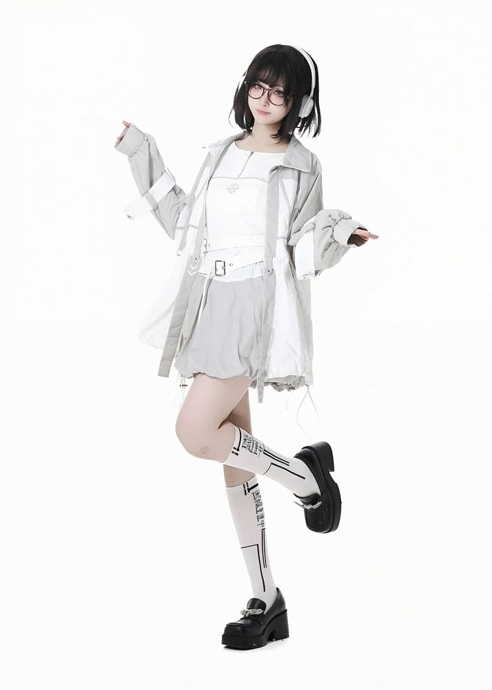 グレーのドローストリングヘムテックウェアバブルスカート