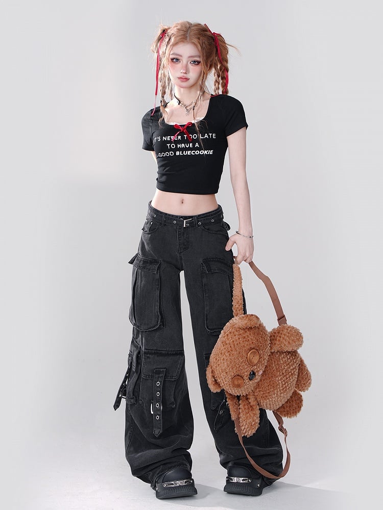Straps Eyelet Low-Waist Wide-Leg Cargo Jeans Dangling Details with Black