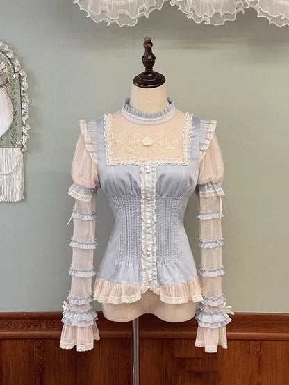 フリル付き取り外し可能なネックラインスリーブ、シャツ付きブルーショートパンツ