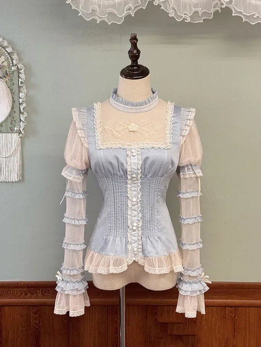 フリル付き取り外し可能なネックラインスリーブ、シャツ付きブルーショートパンツ