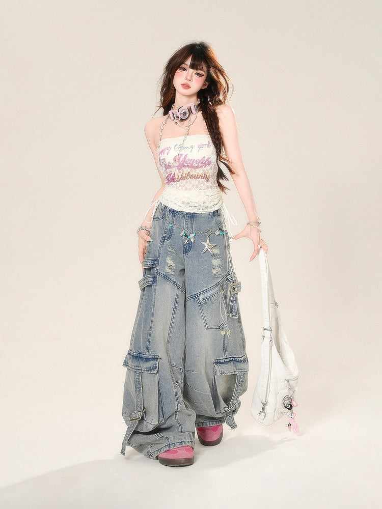 Weite Jeans mit Cargotaschen, blaue Distressed-Löcher, Schnallenriemen