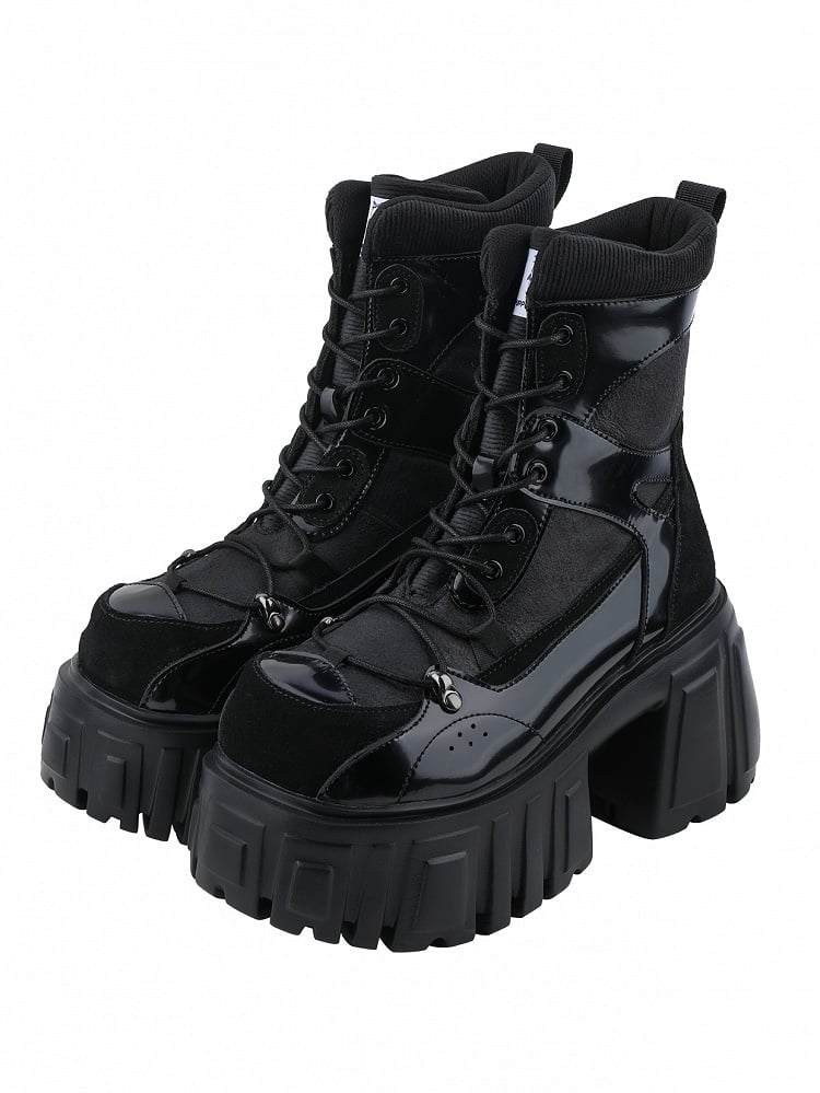 Schwarze Martins-Schnürschuhe mit Plateauverschluss und Punk-Design