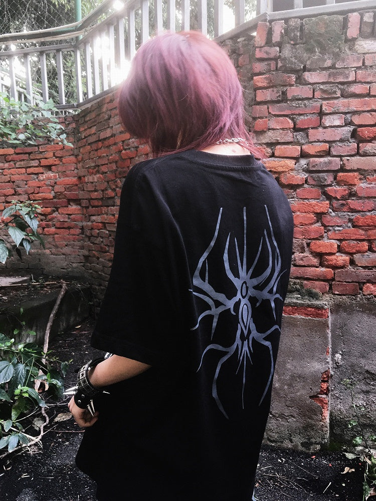 Graphic Gothic White/Black Dark T-Shirt Fantasy