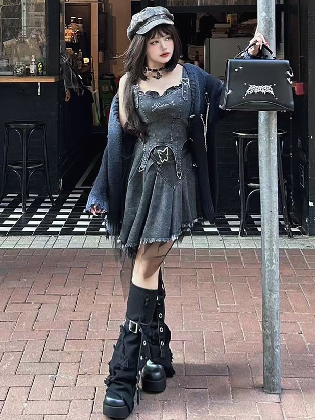 Dunkelgraues Camisole-Top aus Denim mit Schnallenträgern in Übergröße