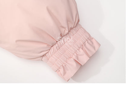 Rosa Daunenmantel mit Kapuze, Schleife und Horn-Knopf