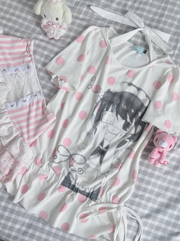 Adorable Polka Dot Short Sleeve Tee with Ruffled Hem - Yameko
