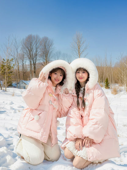 Rosa Daunenmantel mit Kapuze und Plüschbesatz mit süßem Bären und Kätzchen