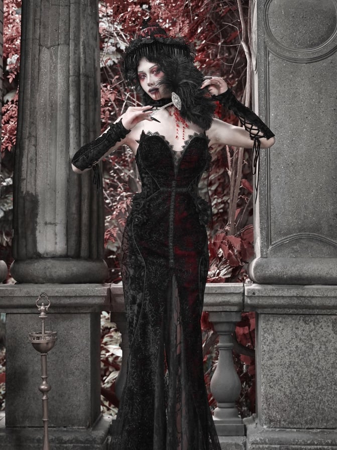 Tief romantisches Meerjungfrauenkleid mit herzförmigem V-Ausschnitt und Vampir-Gothic-Ausschnitt