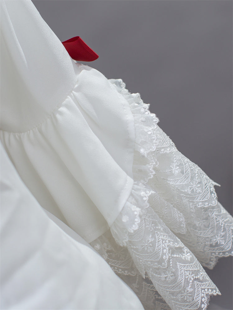 ホワイトレースカラー、レイヤードレース、ベルスリーブのロリータブラウス