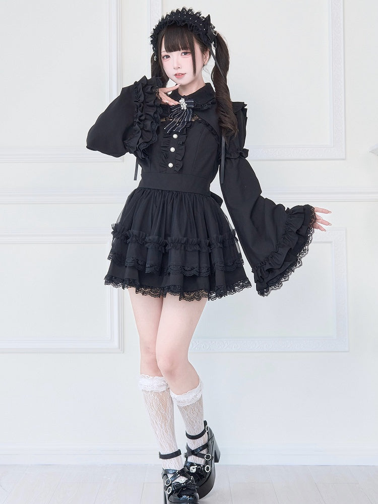Gothic Black Dress with Bell Sleeves and Tiered Lace - No Genki