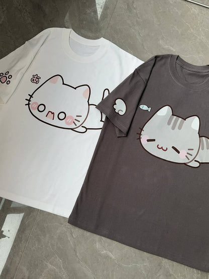 Kitten Print T-Shirt / Cute White Gray