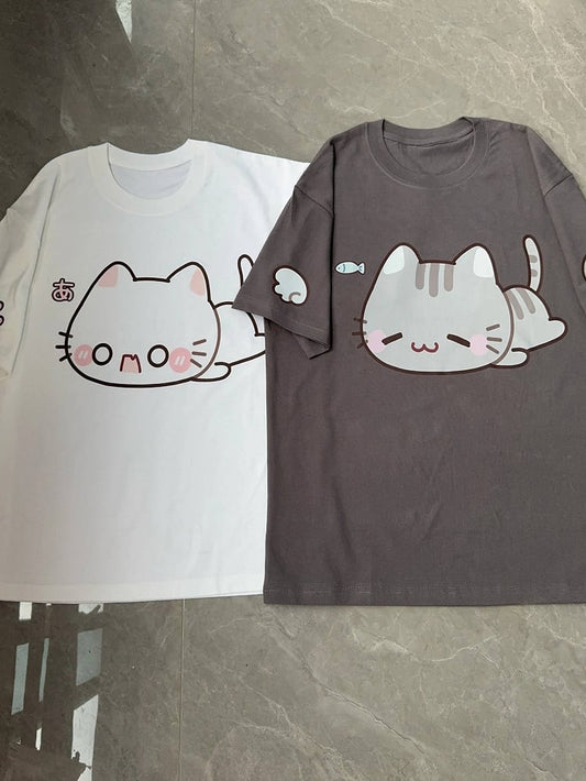 Kitten Print T-Shirt / Cute White Gray