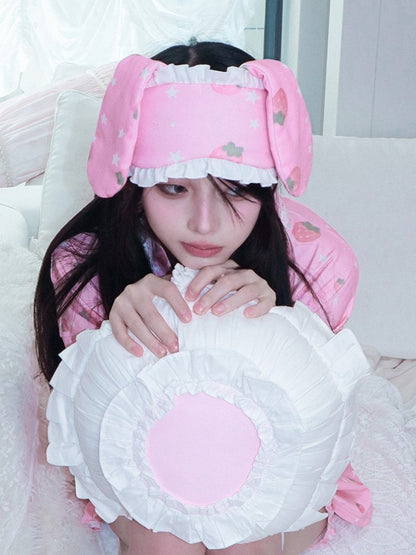 Masque à volants rose et blanc imprimé lapin fraise avec œil et oreille
