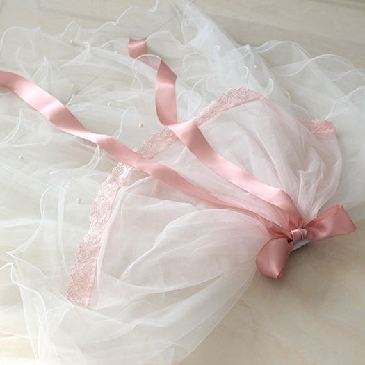ピンクの蝶結びディテール、レーストリム、ベール付きKC