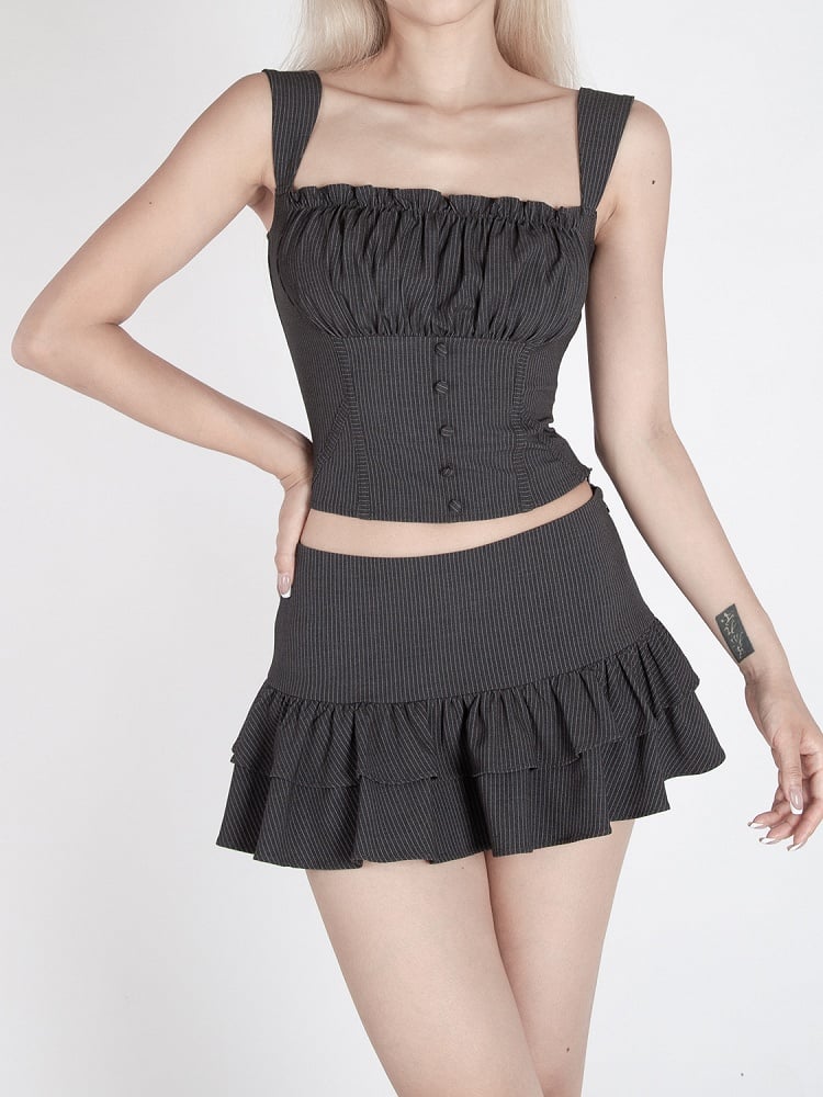 ダークグレーのストライプ柄、ローウエスト、ティアードフリル、グラマラスミニスカート