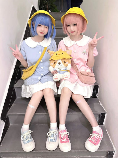 Hellrosa Oberteil mit Puffärmeln und Peter-Pan-Kragen