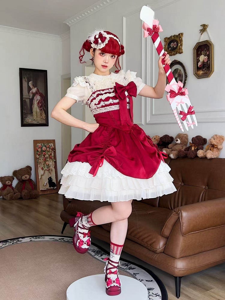 JSK à taille baleinée rouge bordeaux avec ourlet à volants - Gardenia Chronicle
