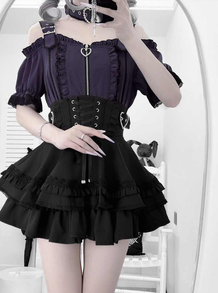 Tiered Skirt Black and Jirai Kei Heart Buckles Lace-up Front Back